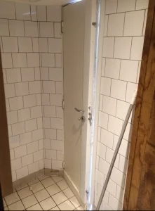 Blindage d'une porte acces cour interieur